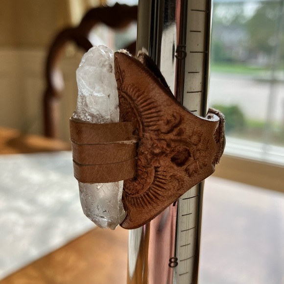 Buffalo Girl Druid ring with crystal quartz - Picture 6 of 6